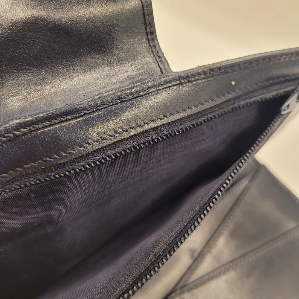 Gucci Blue Leather Wallet with Gold Logo - Picture 6 of 7